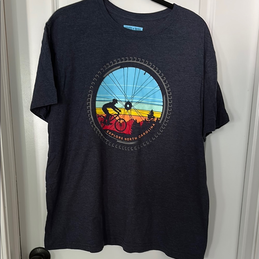 NWOT Explore North Carolina Navy Blue T-Shirt XXLARGE